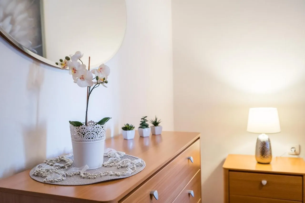 Apartment In Old Town With City View Spalato